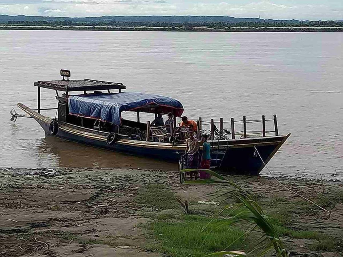 Salay River View Inn Sale Esterno foto