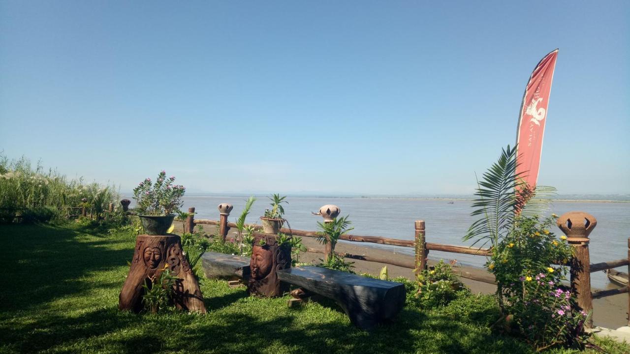 Salay River View Inn Sale Esterno foto